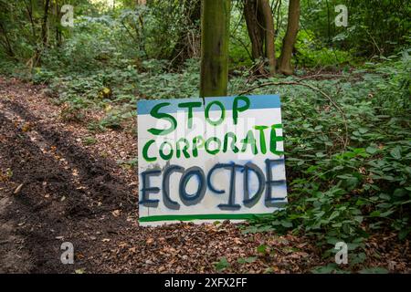 Panneau anti-fracturation, Leith Hill, Surrey, Angleterre, Royaume-Uni, septembre 2018. Banque D'Images