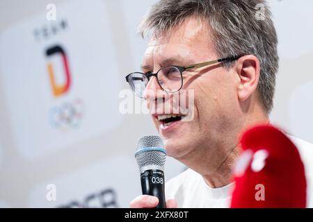 Duesseldorf, Allemagne. 05 juillet 2024. Thomas Weikert, président de la Confédération allemande du sport olympique (DOSB), intervient lors d’une conférence de presse. Crédit : Marius Becker/dpa/Alamy Live News Banque D'Images