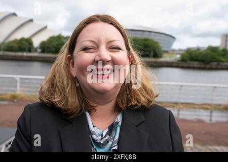 Glasgow, Écosse, Royaume-Uni. 5 juillet 2024. De nouveaux députés travaillistes représentant l'Écosse sont élus. Images de nouveaux députés à la manifestation du Parti travailliste à Glasgow après les résultats des élections. Photo ; Kirsty McNeill, Midlothian crédit : Iain Masterton/Alamy Live News Banque D'Images