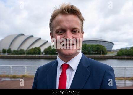 Glasgow, Écosse, Royaume-Uni. 5 juillet 2024. De nouveaux députés travaillistes représentant l'Écosse sont élus. Images de nouveaux députés à la manifestation du Parti travailliste à Glasgow après les résultats des élections. Photo ; Euan Stainbank, Falkirk crédit : Iain Masterton/Alamy Live News Banque D'Images