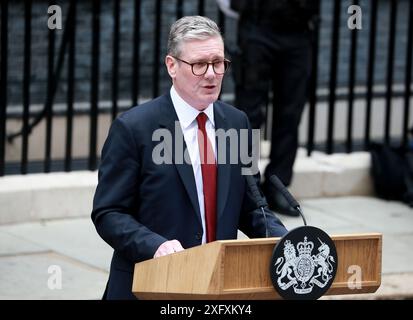 Londres, Royaume-Uni. 05 juillet 2024. Sir Keir Starmer, leader travailliste et nouveau premier ministre, s'adresse aux médias alors qu'il entre au 10 Downing Street à Londres. Crédit : SOPA images Limited/Alamy Live News Banque D'Images