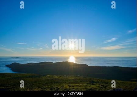 Paysage, Côte, mer, ciel, coucher de soleil, Summer, Carn Llidi Mountain, St Davids, Haverfordwest, Pembrokeshire Coast National Park, pays de Galles, Royaume-Uni Banque D'Images