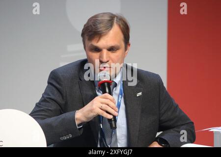Saint-Pétersbourg, Russie. 05 juillet 2024. Denis Brattsev, lors de la session gestion des risques sur l'exemple des prêts à la construction de logements du Congrès financier de la Banque de Russie à Saint-Pétersbourg, Russie. Crédit : SOPA images Limited/Alamy Live News Banque D'Images