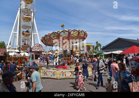 Europe, Allemagne, région métropolitaine de Hambourg, basse-Saxe, stade district, Buxtehude, Neukloster, Whitsun Market, approx. 130 showmen chaque année, carrousel de chaîne historique Banque D'Images