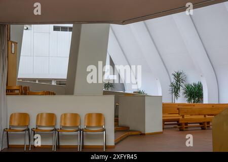 Santa Maria Assunta, Eglise, Alvar Aalto, Riola di Vergato, Italie Banque D'Images