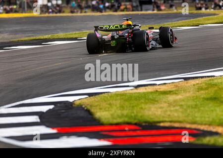 Max Verstappen (NED) - Oracle Red Bull Racing - Red Bull RB20 - Honda RBPT lors des essais libres le jour 2, vendredi 5 juillet 2024 du Grand prix de formule 1 qatar Airways british 2024, prévu sur le circuit de silverstone du 5 au 7 juillet 2024 Banque D'Images