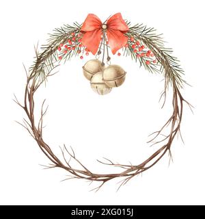 Une couronne de branches d'arbre sèches avec des cloches de Noël, des branches de sapin, des baies rouges et un arc. Couronne d'aquarelle dans le style de Noël sur un backgroun isolé Banque D'Images