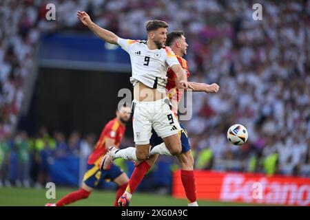 Niclas Fullkrug (Allemagne)Aymeric Laporte (Espagne) lors du match UEFA Euro Allemagne 2024 entre Espagne 2-1 Allemagne à Stuttgart Arena le 05 juillet 2024 à Stuttgart, Allemagne. Crédit : Maurizio Borsari/AFLO/Alamy Live News Banque D'Images