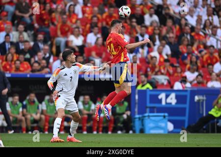 Aymeric Laporte (Espagne)Kai Havertz (Allemagne) lors du match UEFA Euro Allemagne 2024 entre Espagne 2-1 Allemagne à Stuttgart Arena le 05 juillet 2024 à Stuttgart, Allemagne. Crédit : Maurizio Borsari/AFLO/Alamy Live News Banque D'Images