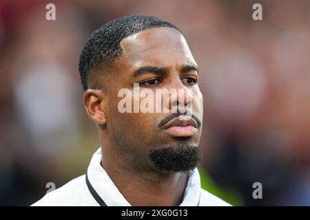 Hambourg, Allemagne. 5 juillet 2024. Le gardien de but Mike Maignan, de France, lors du match Portugal - France UEFA Euro 2024 quart de finale au Volksparkstadion Hambourg le 5 juillet 2024. (Photo par : Dimitrije Vasiljevic) crédit : Dimitrije Vasiljevic/Alamy Live News Banque D'Images