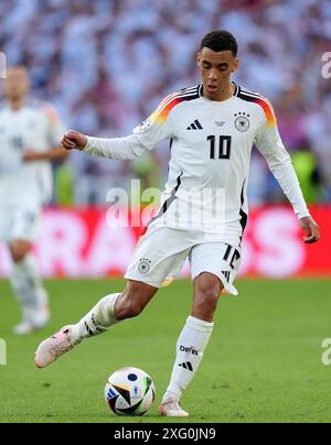 L’Allemand Jamal Musiala lors de l’UEFA Euro 2024, quart de finale à la Stuttgart Arena de Stuttgart, Allemagne. Date de la photo : vendredi 5 juillet 2024. Banque D'Images