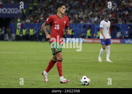 Joao Cancelo du Portugal lors de l'UEFA Euro 2024, quart de finale de football entre le Portugal et la France le 5 juillet 2024 au Volksparkstadion de Hambourg, Allemagne crédit : Agence photo indépendante/Alamy Live News Banque D'Images