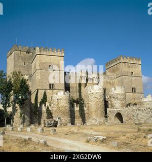 Château, construit au 15e siècle. Ampudia. La province de Palencia, Espagne Banque D'Images