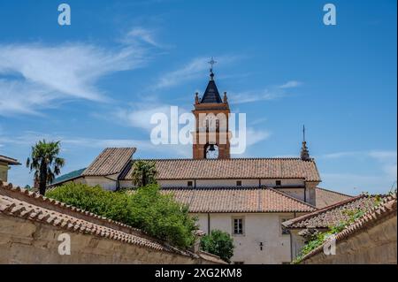 Trisulti Charterhouse est un monastère situé dans la municipalité de Collepardo, dans la province de Frosinone. Il est reconnu monument national Banque D'Images