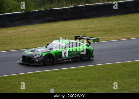 Week-end de course de championnat de la GT Cup d'Oulton Park le 2024 juin Banque D'Images