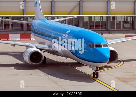 Budapest, Hongrie - 07 06 2024 : Boeing 737 de KLM à l'aéroport international Ferenc Liszt de Budapest. Banque D'Images