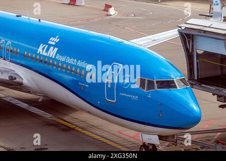 Budapest, Hongrie - 07 06 2024 : Boeing 737 de KLM à l'aéroport international Ferenc Liszt de Budapest. Banque D'Images