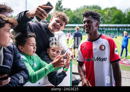 Dordrecht, pays-Bas. 06 juillet 2024. Dordrecht - Jaden Slory de Feyenoord lors du premier match amical en préparation de l'Eredivisie saison 2024/2025 entre FC Dordrecht et Feyenoord le 6 juillet 2024 au M-scores Stadion de Dordrecht, pays-Bas crédit : Box to Box Pictures/Alamy Live News Banque D'Images