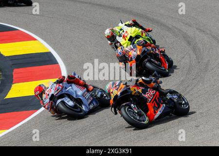 Hermsdorf, Allemagne. 06 juillet 2024. Hermsdorf : Moto GP Sachsenring 2024 le 6 juillet 2024, (photo de Juergen Tap) 93 Marc Marquez (ESP), Ducati, Gresini Racing MotoGP 33 Brad Binder (ZA), KTM, Red Bull KTM Factory Racing Credit : dpa/Alamy Live News Banque D'Images