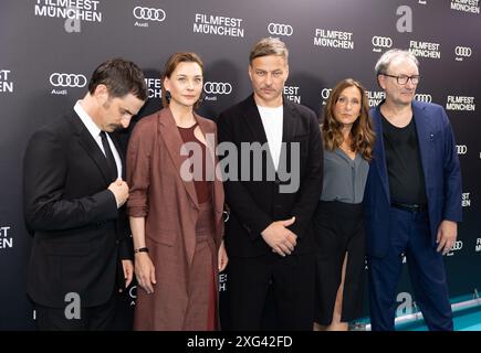 Munich, Allemagne. 06 juillet 2024. Clemens Schick, Thomas Tom Wlaschiha, Barbara Philipp, Christiane Paul, Rainer Bock à la première de Die Ermittlung lors du Festival de Munich le 5 juillet 2024 à Munich, Allemagne. (Photo de Alexander Pohl/Sipa USA) crédit : Sipa USA/Alamy Live News Banque D'Images