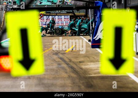 Silverstone, Royaume-Uni. 06 juillet 2024. Aston Martin Aramco F1 Team lors des essais libres 3 le jour 3, samedi 6 juillet 2024 du Grand prix de grande-bretagne 2024 de formule 1 qatar Airways, prévu sur le circuit de silverstone du 5 au 7 juillet 2024. (Photo de Alessio de Marco/Sipa USA) crédit : Sipa USA/Alamy Live News Banque D'Images