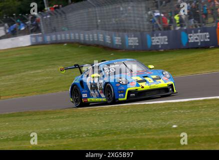 Silverstone, Grande-Bretagne. 6 juillet 2024. #20 Risto Vukov (NMK, Ombra), Porsche Mobil 1 Supercup au circuit de Silverstone le 6 juillet 2024 à Silverstone, Grande-Bretagne. (Photo de HOCH Zwei) crédit : dpa/Alamy Live News Banque D'Images