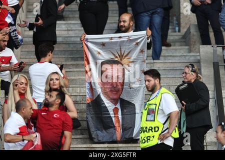 Berlin, Allemagne. 6 juillet 2024. Supporters (Turkiye) lors du match UEFA Euro Allemagne 2024 entre pays-Bas 2-1 Turquie à l'Olympiastadion le 06 juillet 2024 à Berlin, Allemagne. Crédit : Maurizio Borsari/AFLO/Alamy Live News Banque D'Images
