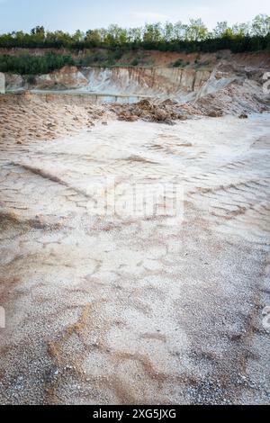 Exploitation minière à ciel ouvert pour le sable et le gravier Banque D'Images