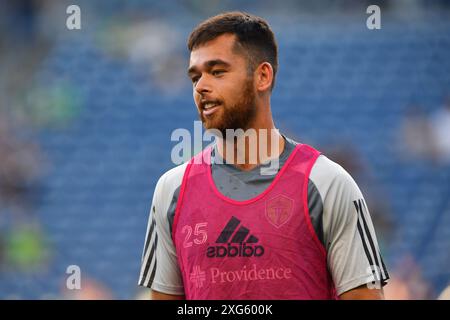 Seattle, WA, États-Unis. 06 juillet 2024. Le défenseur des Seattle Sounders Jackson Ragen (25) avant le match de football MLS entre les Seattle Sounders et la New England Revolution à Seattle, WA. Steve Faber/CSM/Alamy Live News Banque D'Images