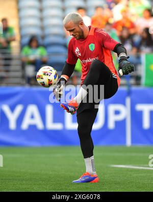 Seattle, WA, États-Unis. 06 juillet 2024. Le gardien de but Stefan Frei (24 ans) des Seattle Sounders s'échauffe avant le match de football de la MLS entre les Seattle Sounders et la New England Revolution à Seattle, WA. Steve Faber/CSM/Alamy Live News Banque D'Images