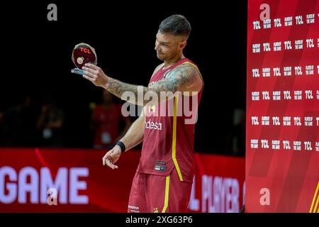 Valencia, Espagne. 06 juillet 2024. Willy Hernangomez vu en action lors du match entre la Finlande et l'Espagne dans le tournoi de qualification olympique FIBA Espagne 2024 phase de groupes au tribunal municipal de Fuente de San Luis. Crédit : SOPA images Limited/Alamy Live News Banque D'Images