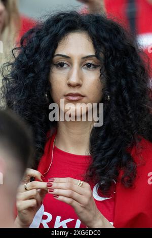 Berlin, Allemagne. 07 juillet 2024. Le fan turc lors du match des quarts de finale de l'UEFA EURO 2024 entre les pays-Bas et Türkiye à l'Olympiastadion de Berlin, Allemagne, le 6 juillet 2024 (photo Andrew SURMA/ Credit : Sipa USA/Alamy Live News Banque D'Images