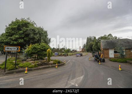 Les préparatifs ont lieu avant les funérailles de Rob Burrow CBE au crématorium de Pontefract, Pontefract, Royaume-Uni. 7 juillet 2024. (Photo par Alfie Cosgrove/News images) à Pontefract, Royaume-Uni le 7/7/2024. (Photo par Alfie Cosgrove/News images/SIPA USA) crédit : SIPA USA/Alamy Live News Banque D'Images