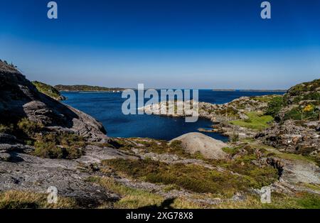 Golddigger zone abandonnée à Lykling sur l'archipel du fjord de Boemlo, Norvège Banque D'Images