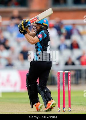 7 juillet 2024 ; Emirates Old Trafford Cricket Ground, Manchester, Angleterre ; Vitality Blast T20 League Cricket, Lancashire Lightning contre Worcestershire Rapids ; Kashif Ali de Worcester Rapids battant Banque D'Images