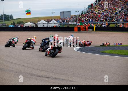 7 juillet 2024 ; Sachsenring, Hohenstein-Ernstthal, Saxe, Allemagne; 2024, MotoGP allemand, jour de la course ; le départ de la course au MotoGP allemand Banque D'Images