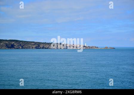 Vue depuis Anadolu Kavağı et l'entrée du Bosphore à Istanbul, Turquie Banque D'Images