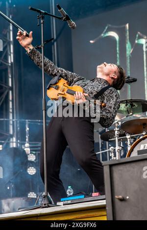 Milan Italie. 07 juillet 2024. Le groupe de metalcore suédois IMMINENCE se produit sur scène à l'Ippodromo SNAI San Siro pendant le 'I-Days Milano Coca-Cola Festival 2024'. Crédit : Rodolfo Sassano/Alamy Live News Banque D'Images
