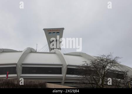 Tour et toit escamotable au stade olympique de Montréal, Québec, Canada Banque D'Images