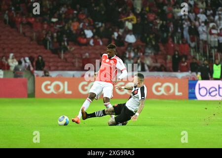 Porto Alegre, Brésil. 7 juillet 2024. Vitão de l'Internacional pendant le championnat brésilien Un match de football 2024, au stade Beira-Rio, à Porto Alegre, Brésil. Crédit : Ronaldo Funari/Alamy Live News Banque D'Images