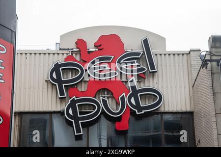 Panneau Peel Pub au centre-ville de Montréal, Québec, Canada Banque D'Images