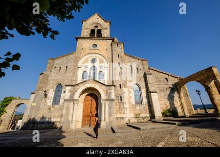 Église paroissiale de San Vicente Martir et San Sebastian, Frias, Communauté autonome de Castille-et-Léon, Espagne Banque D'Images