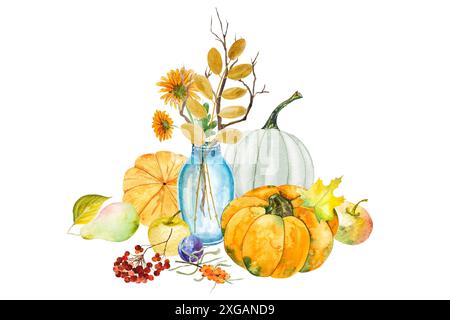 Composition d'aquarelle avec un vase bleu et citrouille, fleurs, branches, pommes de pin, arbre de Noël, rowan, argousier, feuilles, série d'élémens d'automne Banque D'Images