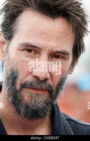 Hermsdorf, Deutschland. 06 juillet 2024. Hermsdorf : Moto GP Sachsenring 2024 le 6 juillet 2024, (photo de Juergen Tap) Keanu Reeves visitant le Moto GP au Sachsenring crédit : dpa/Alamy Live News Banque D'Images