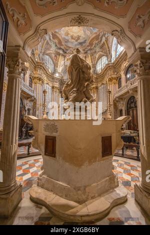 GÊNES, ITALIE, 14 OCTOBRE. 2023 - L'intérieur de l'Oratoire de préparation Philip (San Filippo) dans le centre historique de Gênes, Italie Banque D'Images