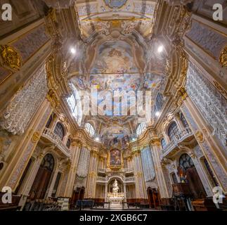 GÊNES, ITALIE, 14 OCTOBRE. 2023 - L'intérieur de l'Oratoire de préparation Philip (San Filippo) dans le centre historique de Gênes, Italie Banque D'Images