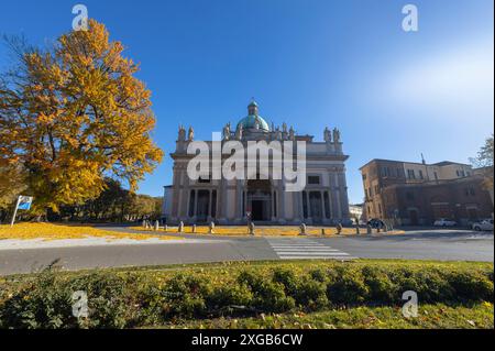 VERCELLI, ITALIE 25 NOVEMBRE 2023 - la cathédrale de Sant'Eusebio dans la ville de Vercelli, Piémont, Italie Banque D'Images