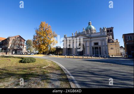 VERCELLI, ITALIE, 25 NOVEMBRE 2023 - la cathédrale de Sant'Eusebio dans la ville de Vercelli, Piémont, Italie Banque D'Images