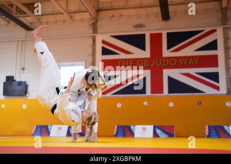 Emma Reid et Jemima Yeats Brown lors d'une session de formation à la British Judo Association sur le campus Walsall de l'Université de Wolverhampton. Date de la photo : lundi 8 juillet 2024. Banque D'Images