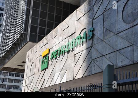 Façade du bâtiment EDISE de la Société Petrobras. Logo de la société Petrobras Oil Banque D'Images